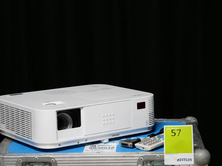 NEC M402H 1 Chip DLP-Projektor im Case